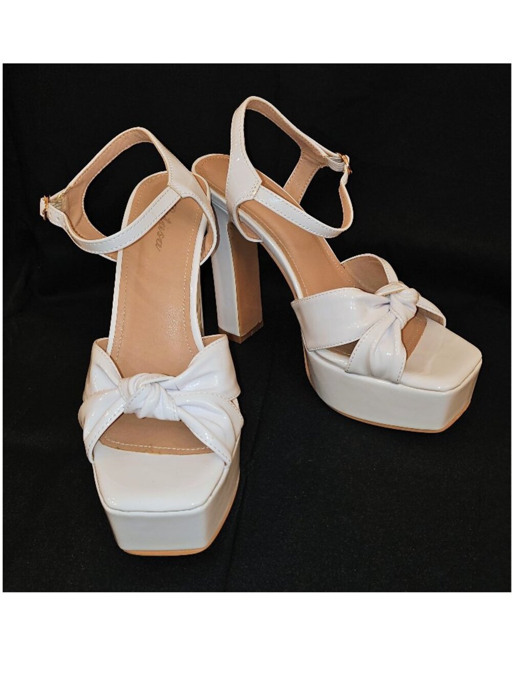 Latasa Chunky Platform Sandals in White Patent